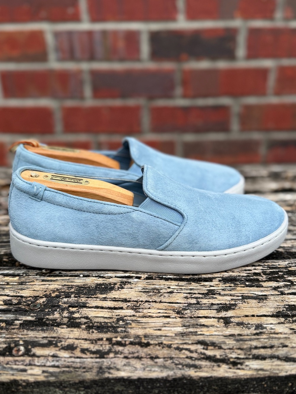 Vionic Pro Avery Women’s Sz 9 Light Blue Suede Slip-On Walking Comfort Shoes X1